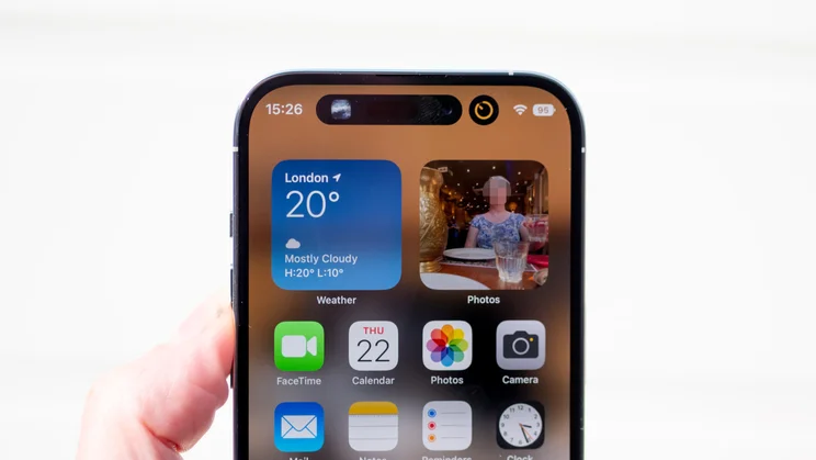 Ưu điểm khi lắp ráp mặt kính iPhone 14 Pro
