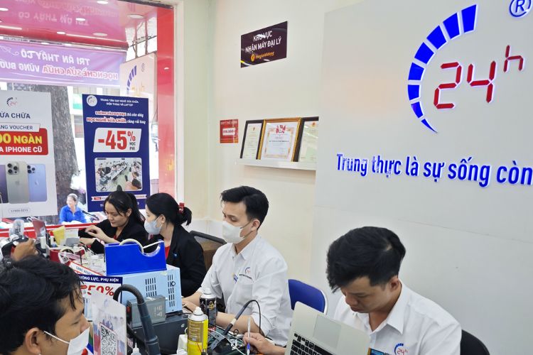 Cách bảo vệ mặt kính lưng iPhone 14 sau khi xử lý