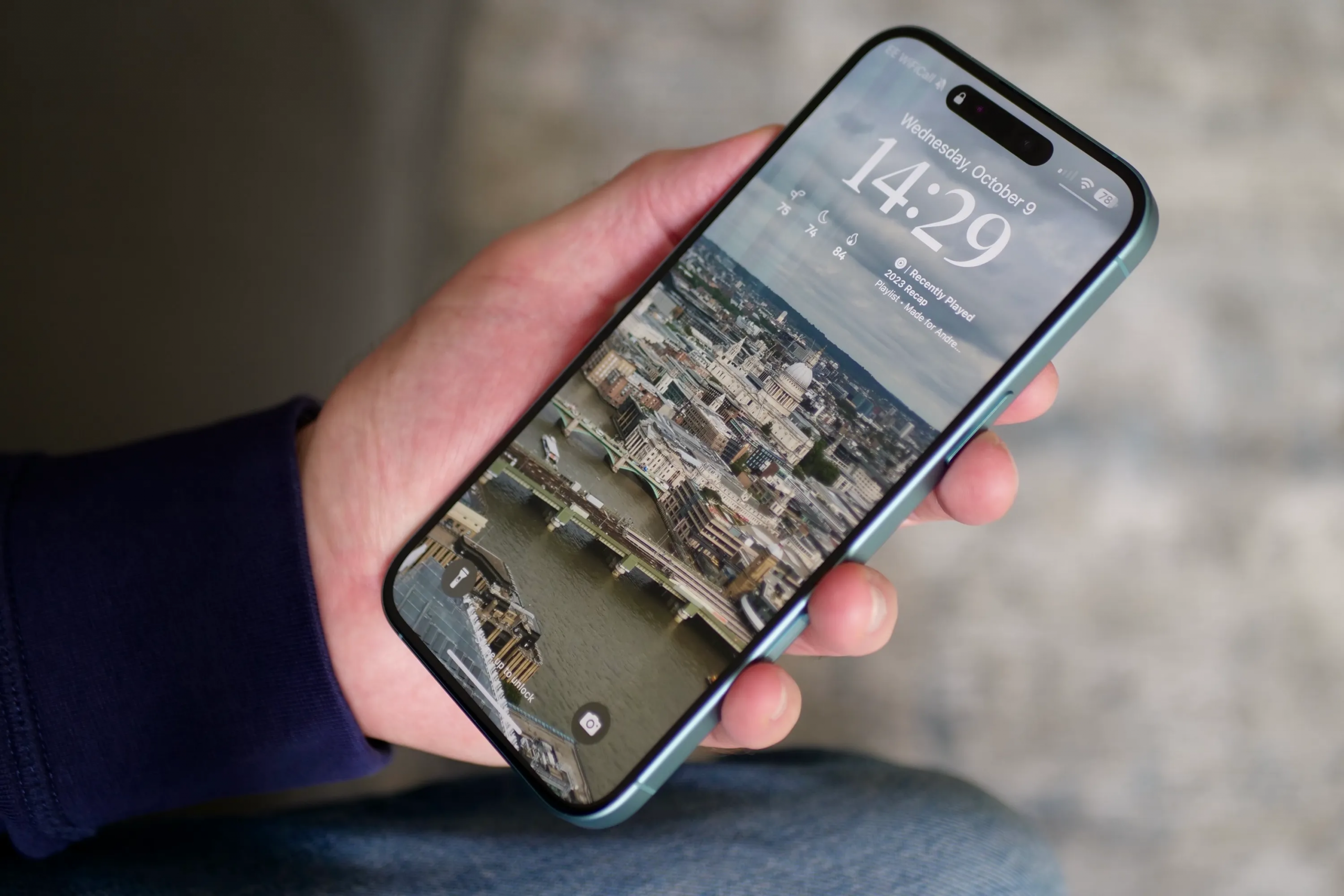 Nguyên nhân khiến mặt kính iPhone 16 Plus bị hư